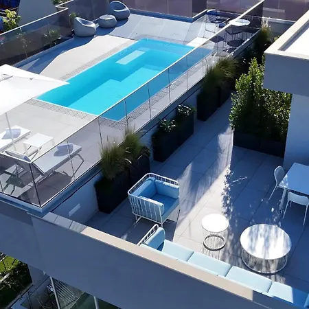 Park Penthouse & Pool - Heated Pool - Couette-café Bari