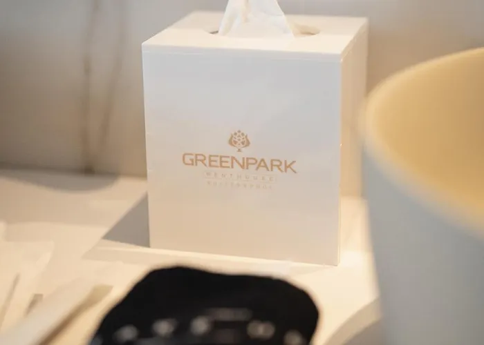 Bed and Breakfast Park Penthouse & Pool - Heated Pool -