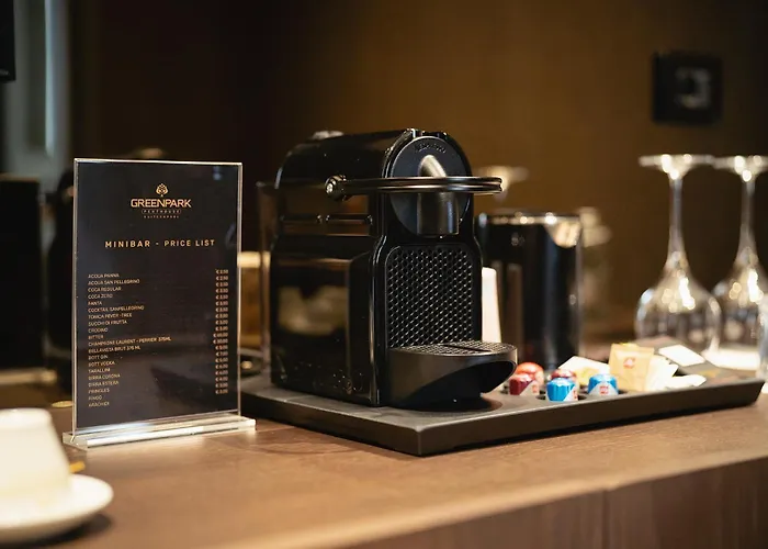 Park Penthouse & Pool - Heated Pool - Bed and Breakfast 4*