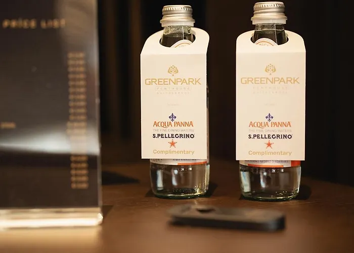 Park Penthouse & Pool - Heated Pool - 4* Μπάρι