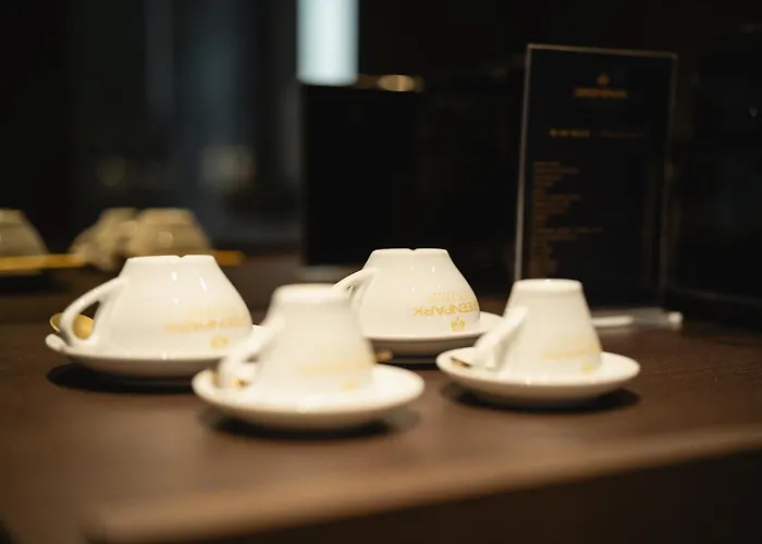 Bed and Breakfast Park Penthouse & Pool - Heated Pool -