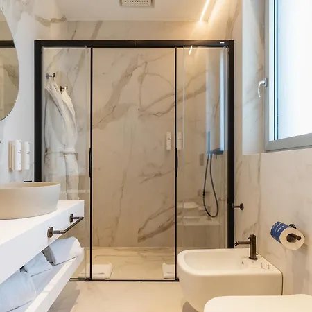 לינה וארוחת בוקר Park Penthouse & Pool - Heated Pool - 4*