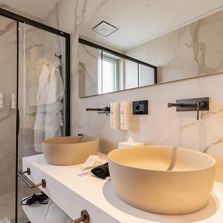 Park Penthouse Suite&pool - Heated Pool -