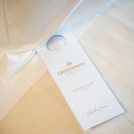 Park Penthouse & Pool - Heated Pool - 4* Μπάρι