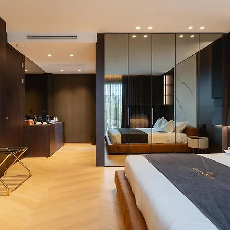 Park Penthouse Suite&pool - Heated Pool - Bari