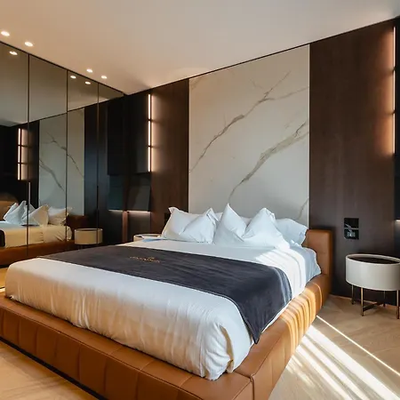 לינה וארוחת בוקר Park Penthouse & Pool - Heated Pool - בארי