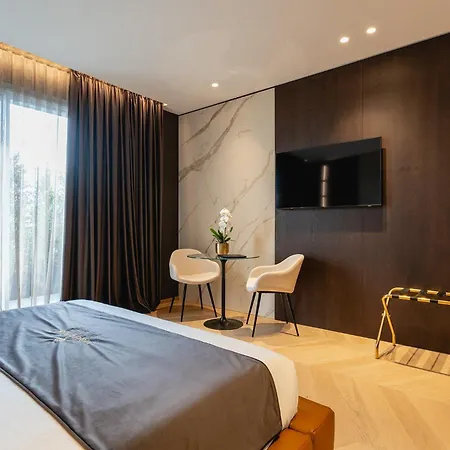 Park Penthouse & Pool - Heated Pool - לינה וארוחת בוקר 4*