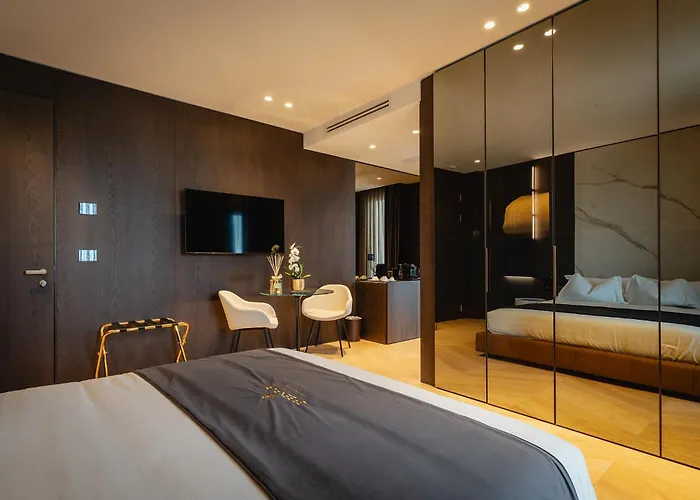 Park Penthouse & Pool - Heated Pool - Bed & Breakfast Bari